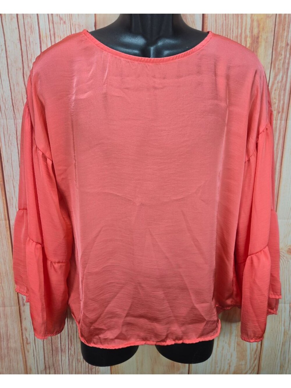 Ivy Jane Womens Coral Bell Sleeve Blouse Medium NWT